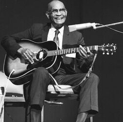 Robert Wilkins – “I’ll Go With Her Blues”