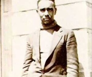 Bo Carter – “Corrine Corrina”